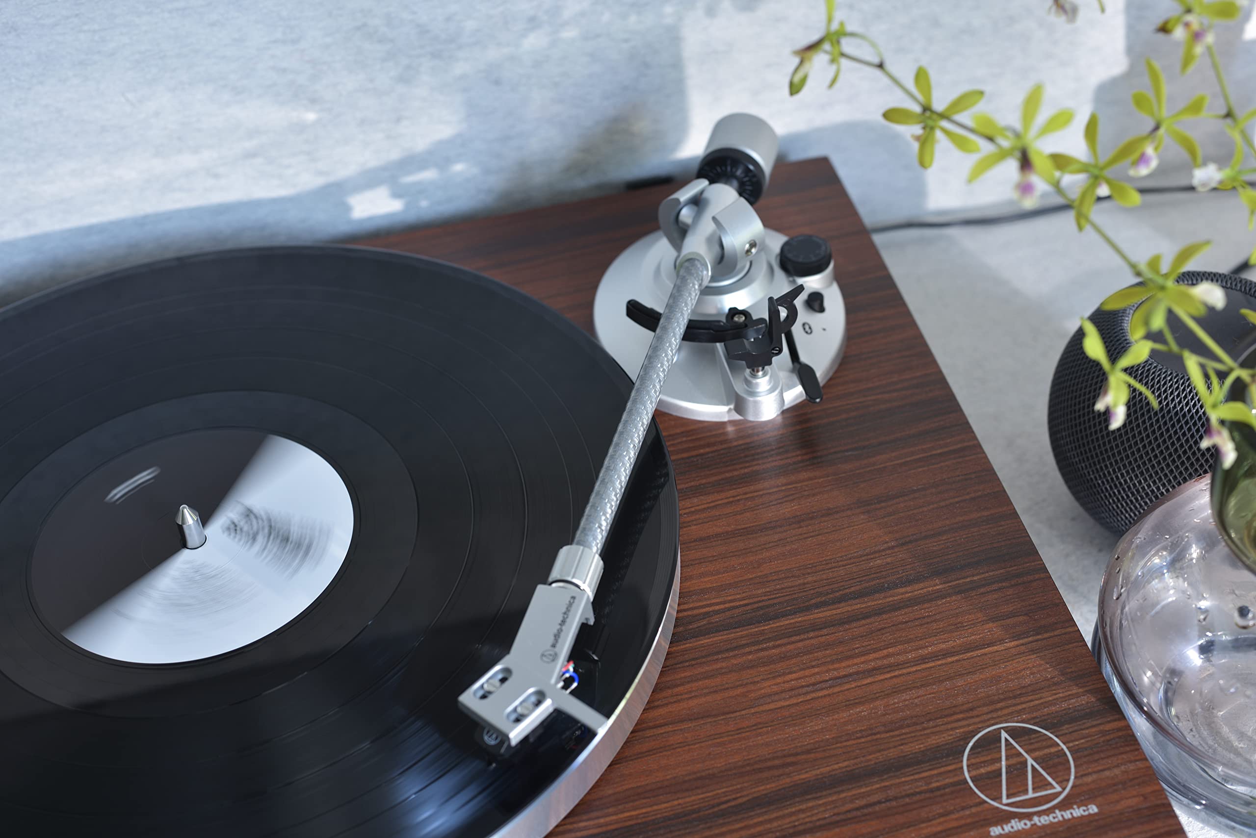 Audio Technica AT-LPW50BT-RW Turntable Bluetooth acionamento por